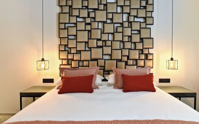Luxury Villa Retreat at Durbuy Suites for 12 Pers