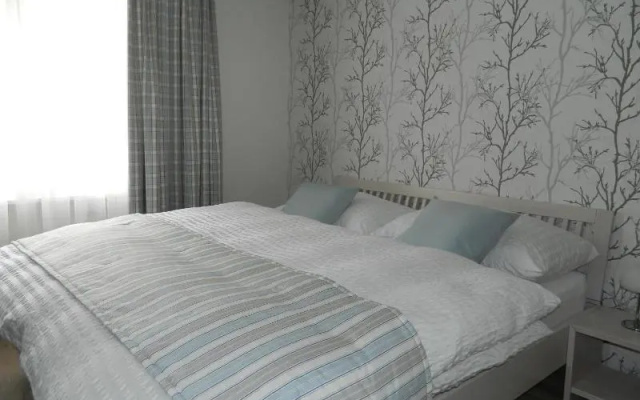 Panoramarestaurant Hotel Roggerli – Guest Rooms – Hergiswil