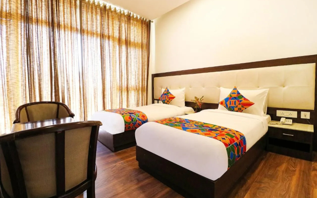 Fabhotel Oyster Villa