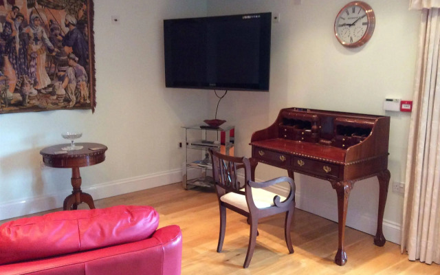 Orchard Manor - Guest house