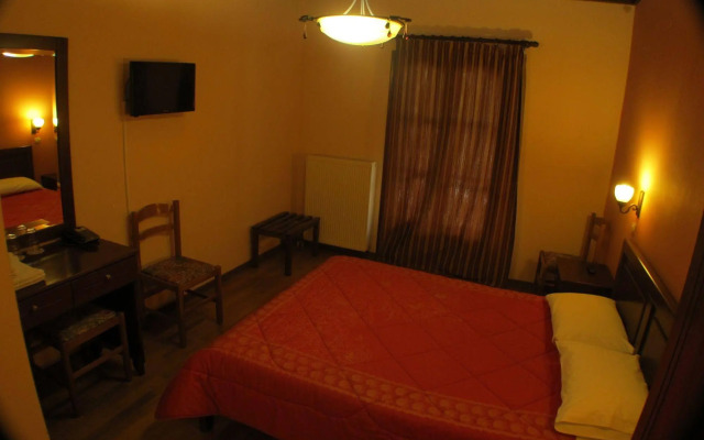 Kroupi Hotel
