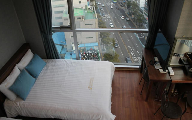 Myeongdong Merlin Hotel