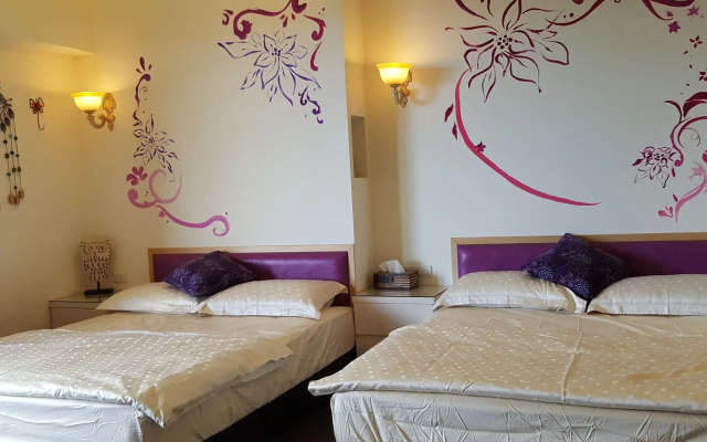 Light Dew Bed and Breakfast