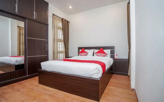 Oyo 932 Griya Mas Residence Syariah