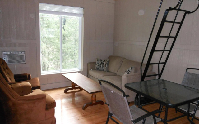 Mountain Park Resort Cabin, RV & Campground