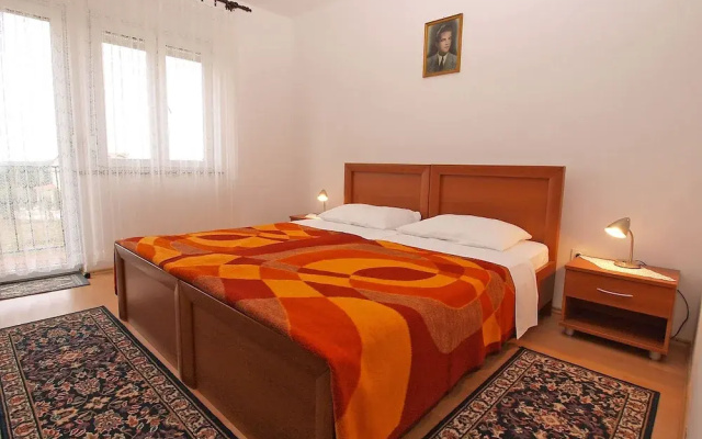 Apartment 359