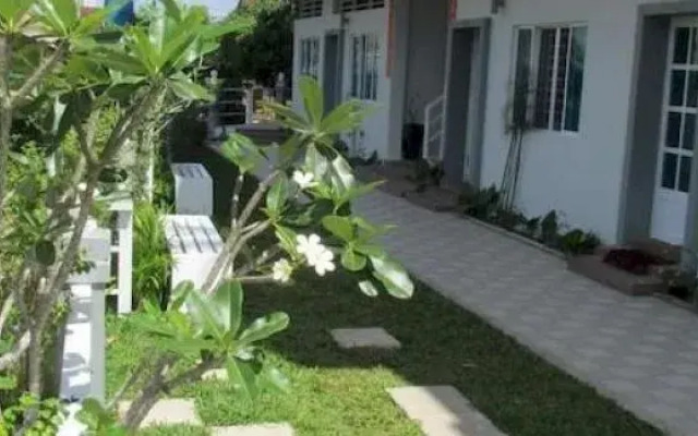 Lotus The Luxury Hotel & Apartment