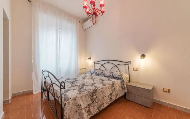 Piramide & Testaccio Design Flat