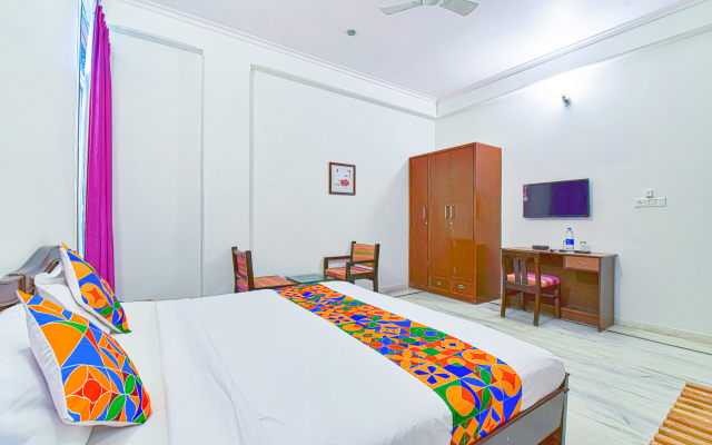 Fabhotel Gitanjali
