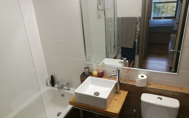 Private Estate City Apartment