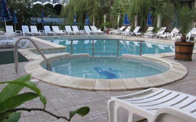 Tabanov Beach Hotel