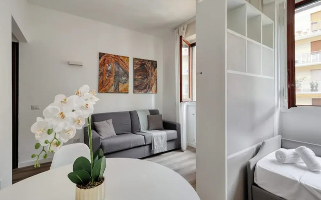 Delightful studios near Parco Tre Torri