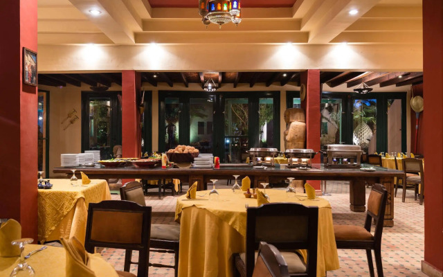 Oscar Hotel by Atlas Studios