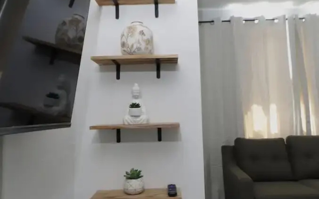 Oceanview Apartment with Rooftop
