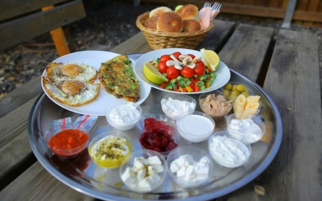 Neve Bar boutique hotel in the village