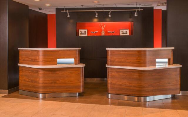 Courtyard by Marriott North Charleston Airport/Coliseum