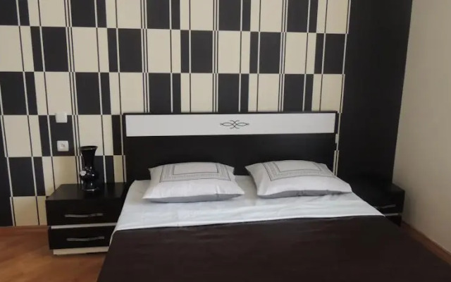 Mano Guest House