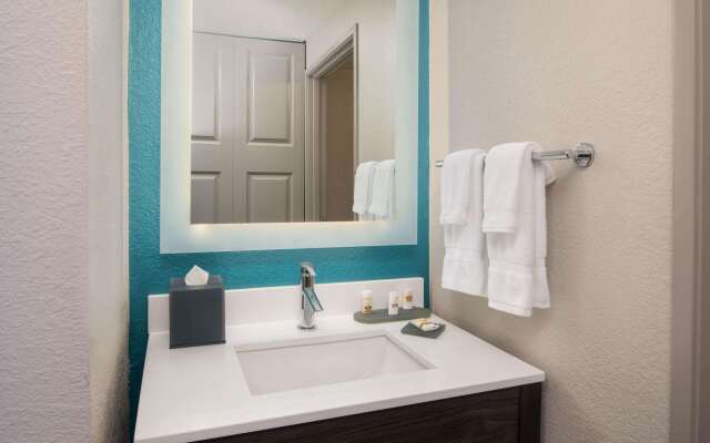 La Quinta Inn & Suites by Wyndham Atlanta Airport North