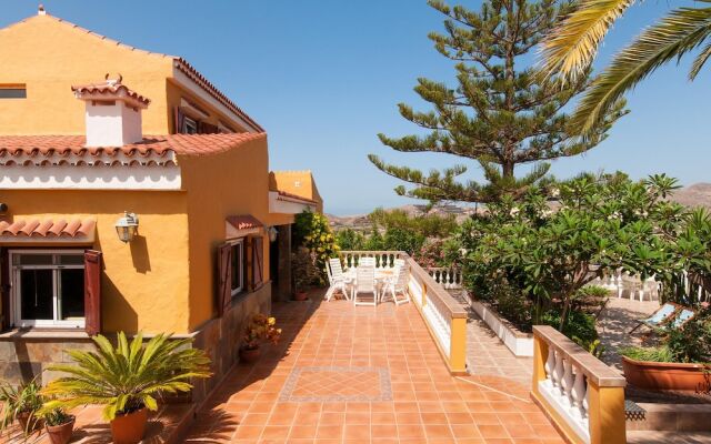 Finca Pueblo Salobre Hasta 12 Personas