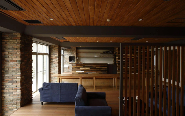 Kyou Bar Lounge & Inn
