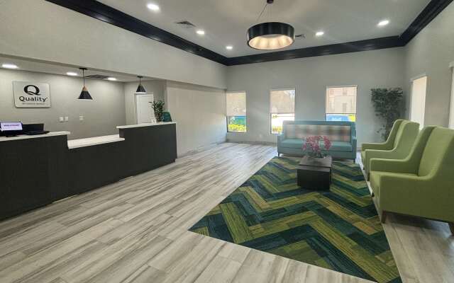 Quality Inn & Suites at Airport Blvd I-65