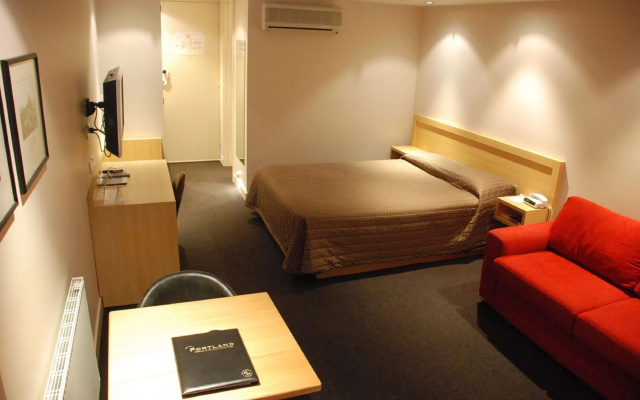Richmond Henty Hotel