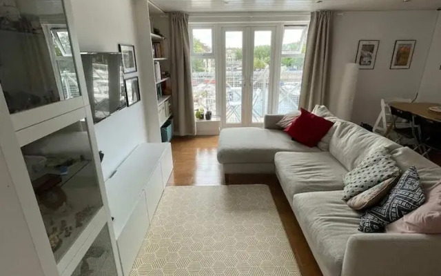 2BD Flat With Views of Canary Wharf - Rotherhithe