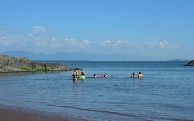 Motel & Restaurant De La Plage