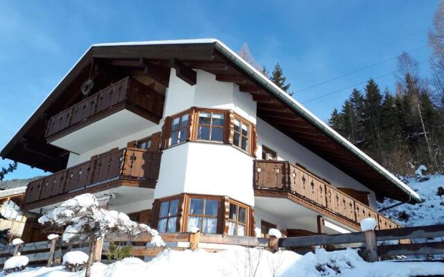 Ferienwohnungen Romeo-Julio-Mittenwald