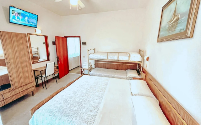 Hotel Sara - 4 Guests Room - n 1
