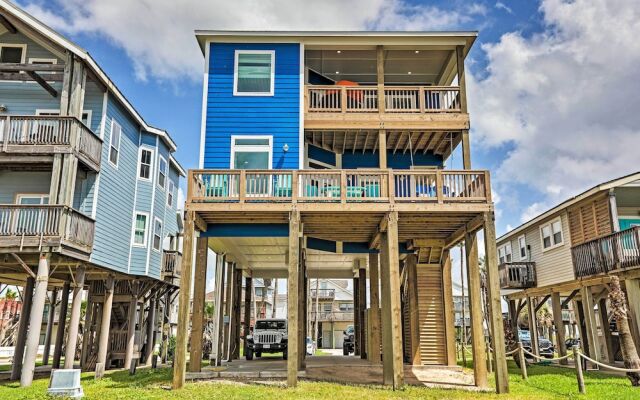 Villa Azul Galveston Home: Modern & Beachfront!