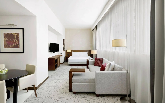 Hyatt Place Dubai Al Rigga Residences
