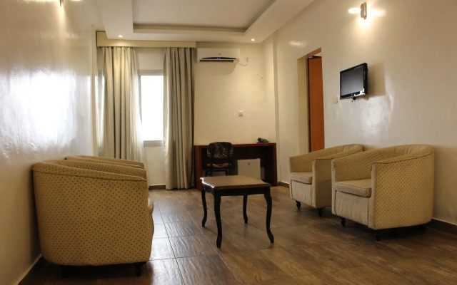 Lewat Hotel