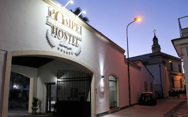 Pompei Hostel Suites & Breakfast Deluxe