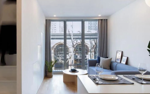 BaseLIVING Wending Serviced Apartment