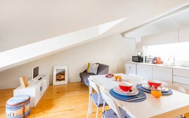 Oporto Loft with Mezzanine
