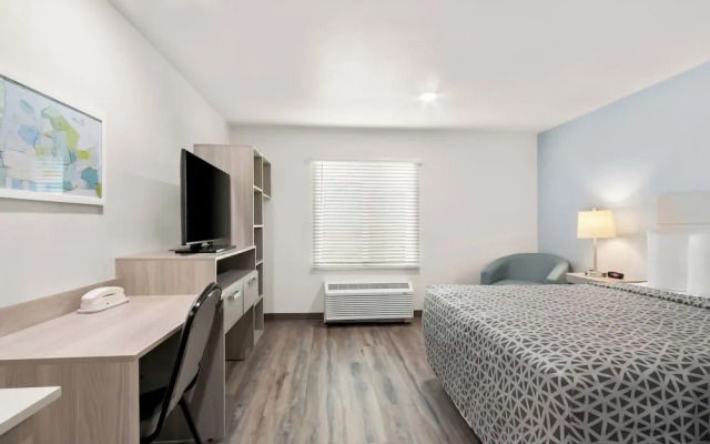 WoodSpring Suites Chandler Phoenix Medical Center