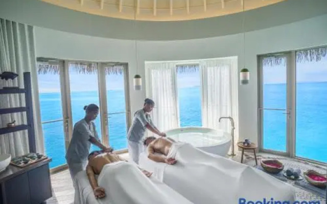 InterContinental Maldives Maamunagau Resort by IHG