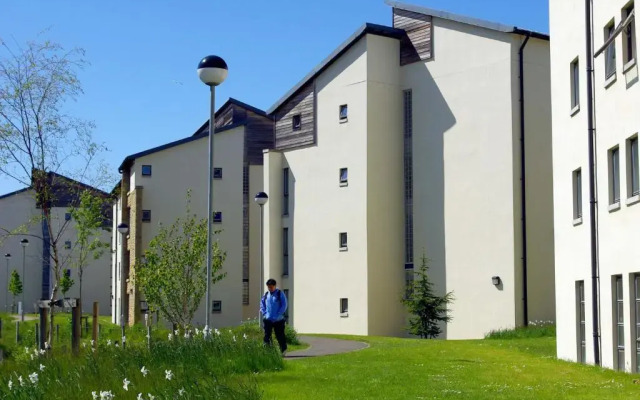 David Russell Apartments