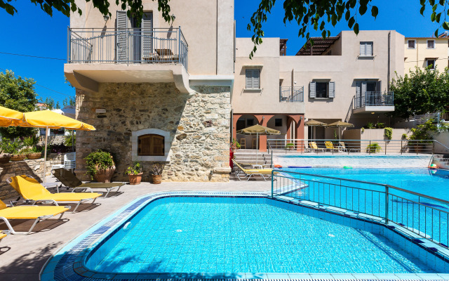 Philoxenia Apartments
