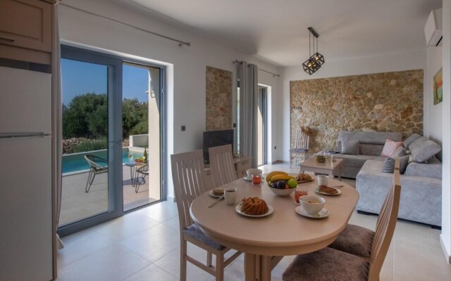 Majestic Stone Villa Sea View Pool