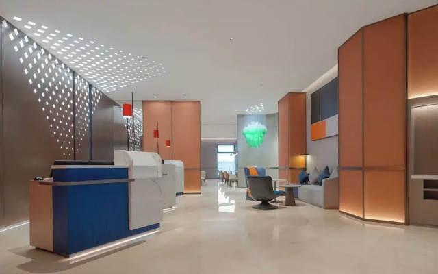 Holiday Inn Express Zhengzhou Garden Road by IHG
