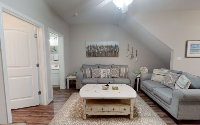 The Chic 3 Bedroom Townhouse