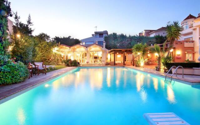 Oasis Pool House by GHH