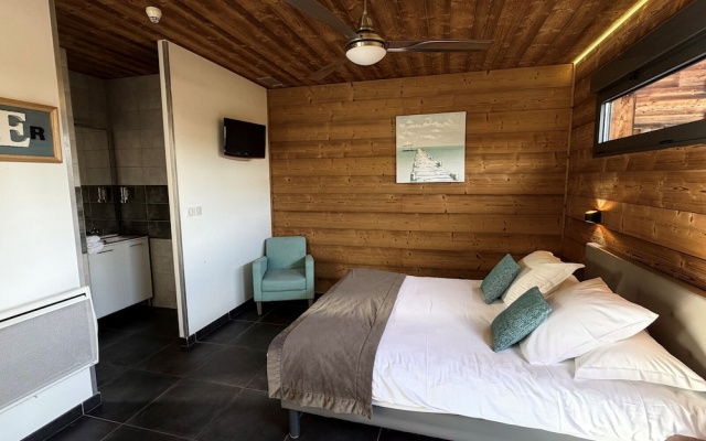 Bio-Motel