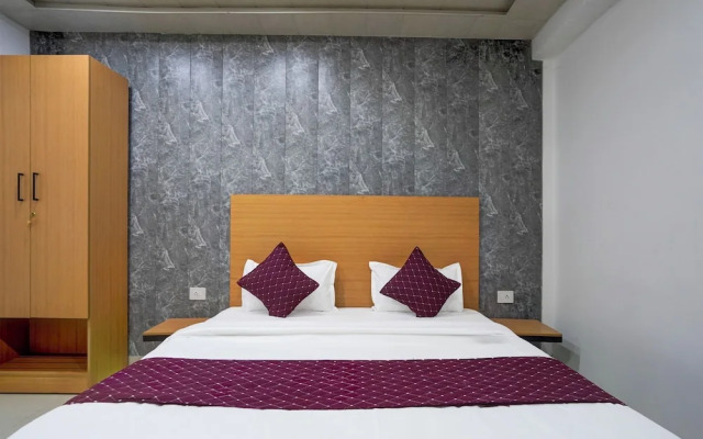 Hotel Downtown Noida Sector 15