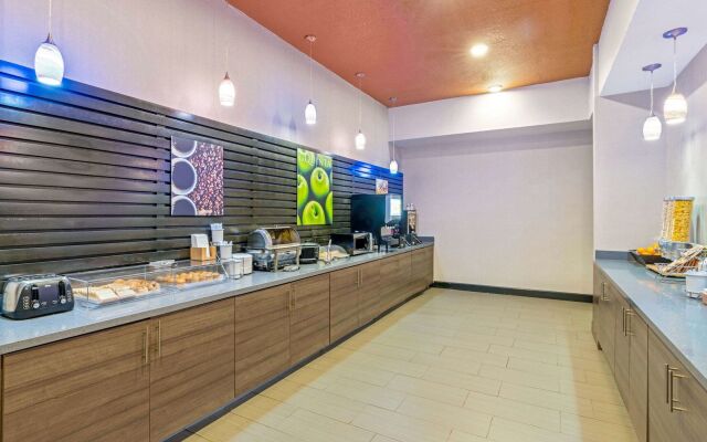 La Quinta Inn & Suites by Wyndham Guthrie