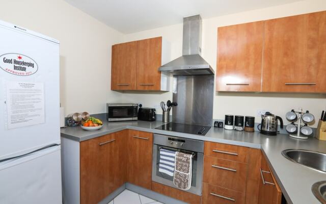 Skyline City Centre Luxury Apartment