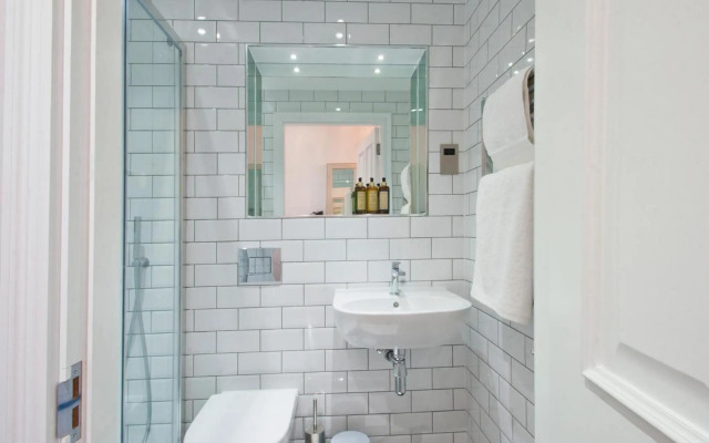 W12 Rooms