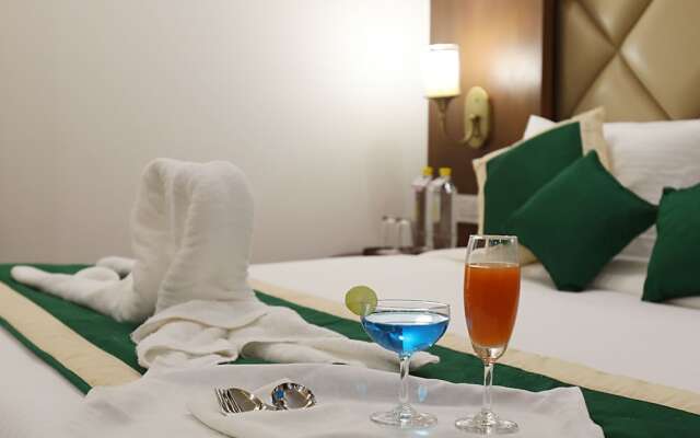 Hotel Gms Grand